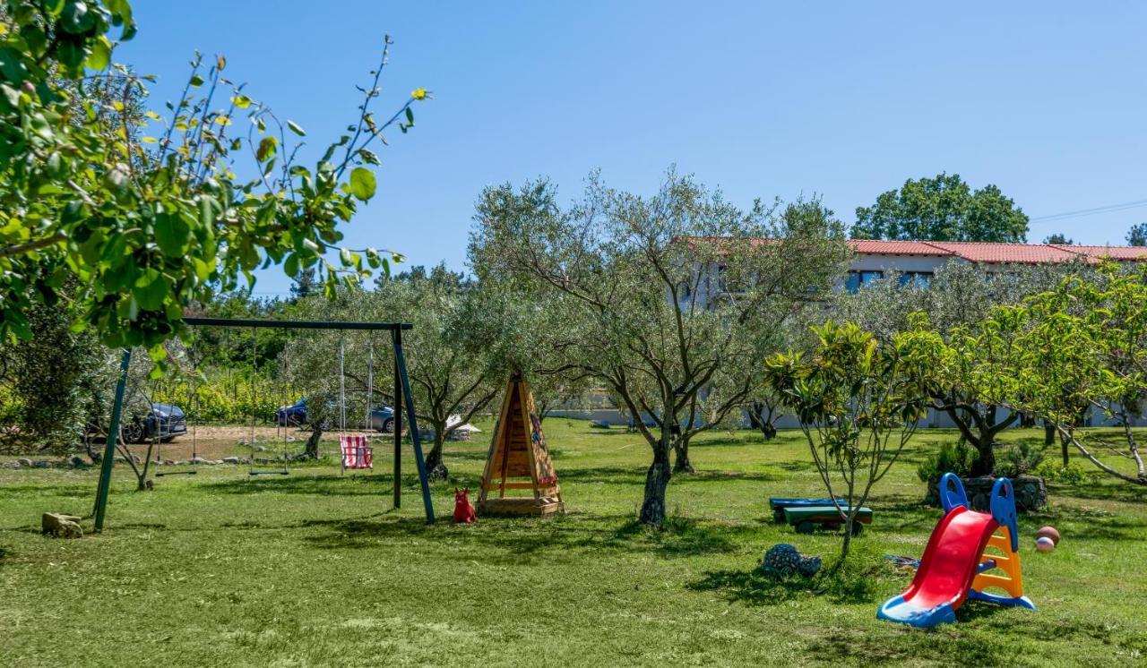 Dionysus Apartments & Suites Ierissós Luaran gambar
